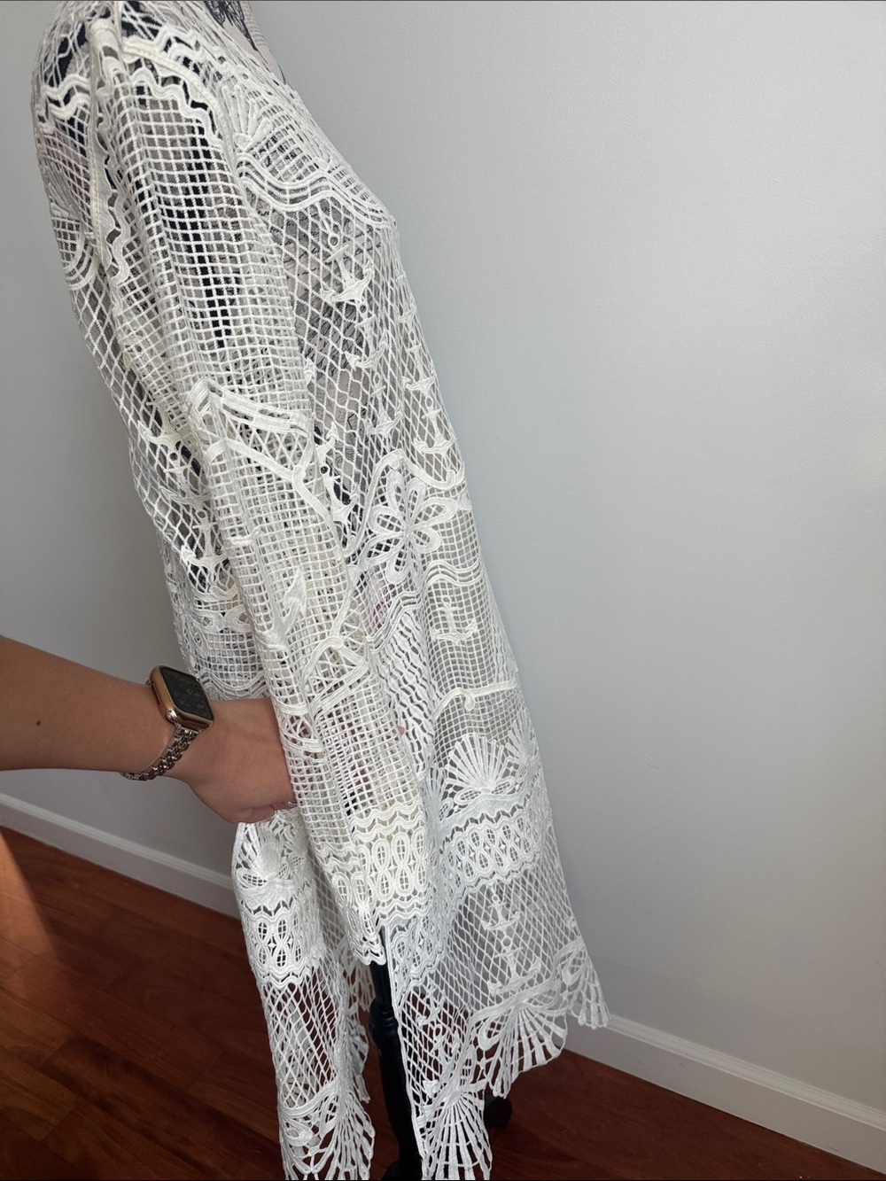 FARM Rio White Crochet Button-Back Cover-Up - Picture 4 of 6